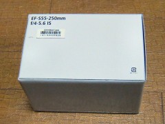EOS Kiss X3: ダブルズームキット EF–S55–250mm 箱