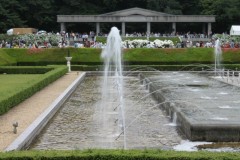 神代植物公園 噴水: EOS Kiss X3: シャッター速度優先AE 1/13sec F32.0 ISO100 55mm EF-S18-55mm