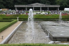 神代植物公園 噴水: EOS Kiss X3: シャッター速度優先AE 1/200sec F11.0 ISO400 55mm EF-S18-55mm