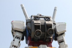 お台場ガンダム: バックパック: プログラムAE 1/250sec F8.0 評価測光 EV-2/3 ISO100 55mm EF-S55-250mm WB:オート AF:AI サーボ AF PS:スタンダード