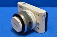 Nikon J1 + 標準ズーム 1 NIKKOR VR 10-30mm f/3.5-5.6