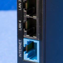 Buffalo WSR-1166DHP: 有線 LAN ポート (INTERNET / LAN)