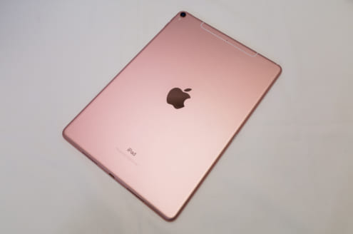 iPad Pro 10.5 インチ: 裏面