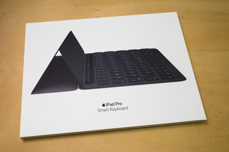 APPLE 10.5 INCH IPAD PRO SMART KEYBOARD…