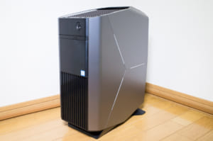 DELL Alienware R6: ケース