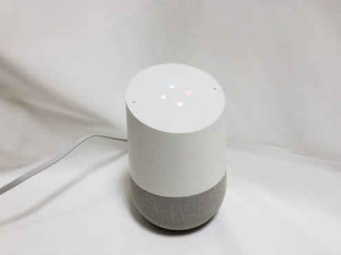 Google Home: リスニング中