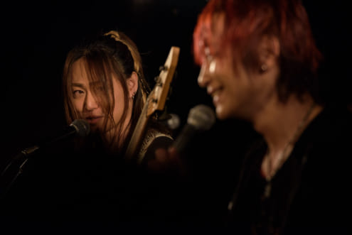 es.: toshi and manabu