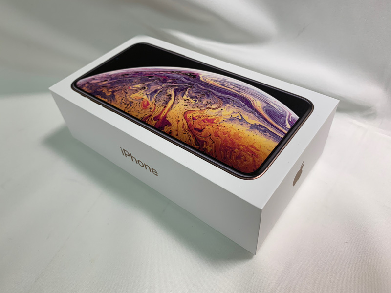 iPhone Xs Max の箱: iPhone Xs Max で撮影