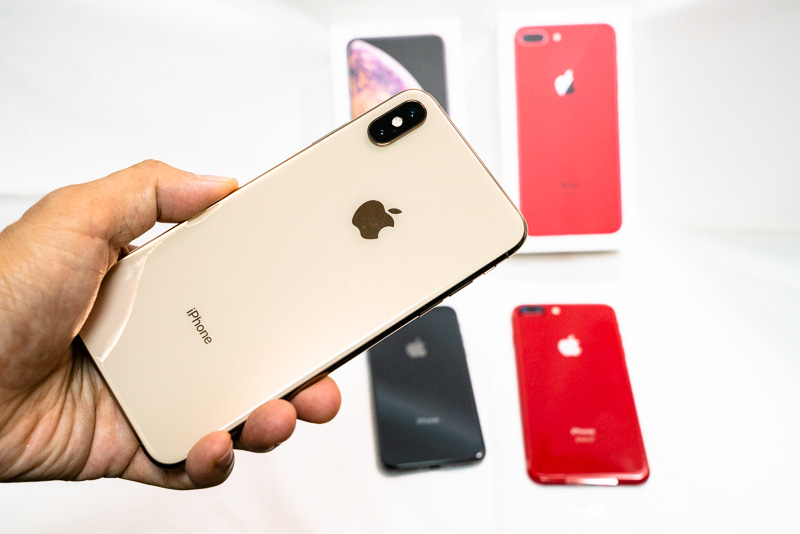 iPhone Xs Max Gold + iPhone X + iPhone 8 Plus RED
